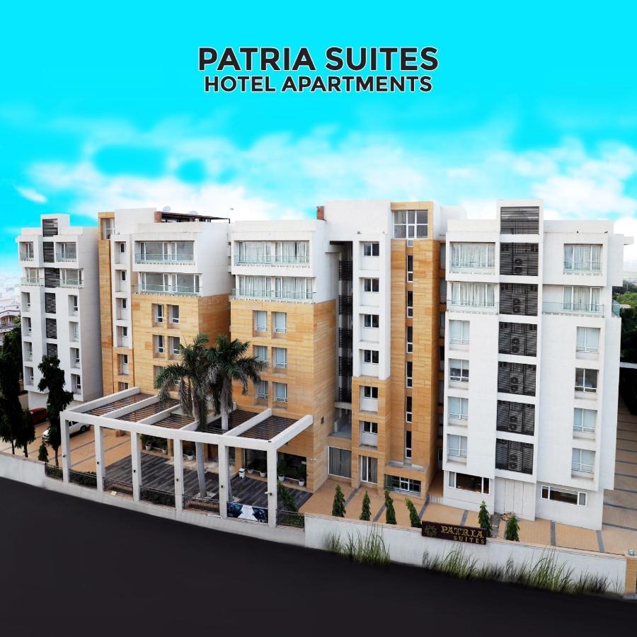 Quality Inn Patria Suites, Rajkot Eksteriør billede