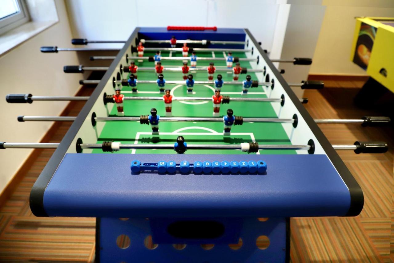 Quality Inn Patria Suites, Rajkot Eksteriør billede